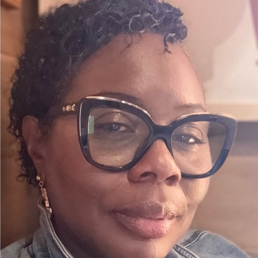 Meet your Posher, Patricia